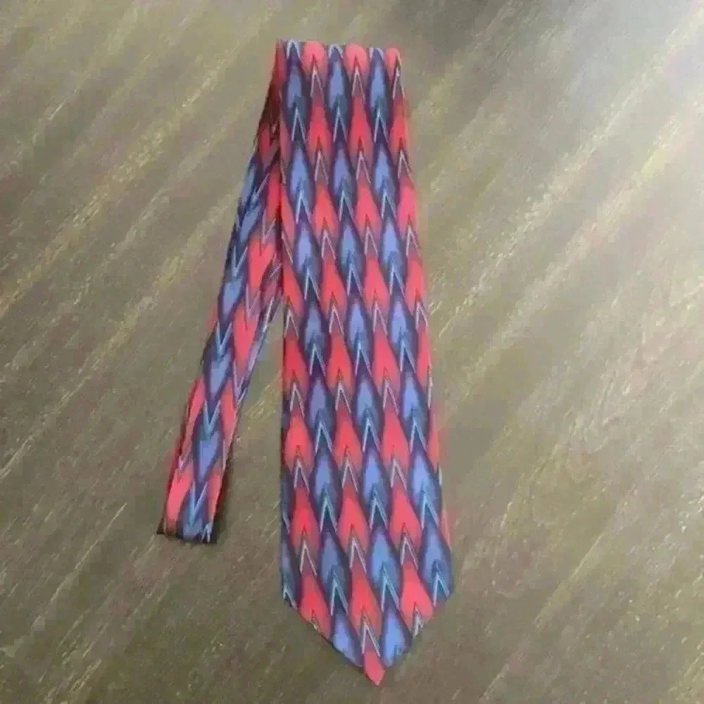 Cocktail Collection Tie‎ EUC
